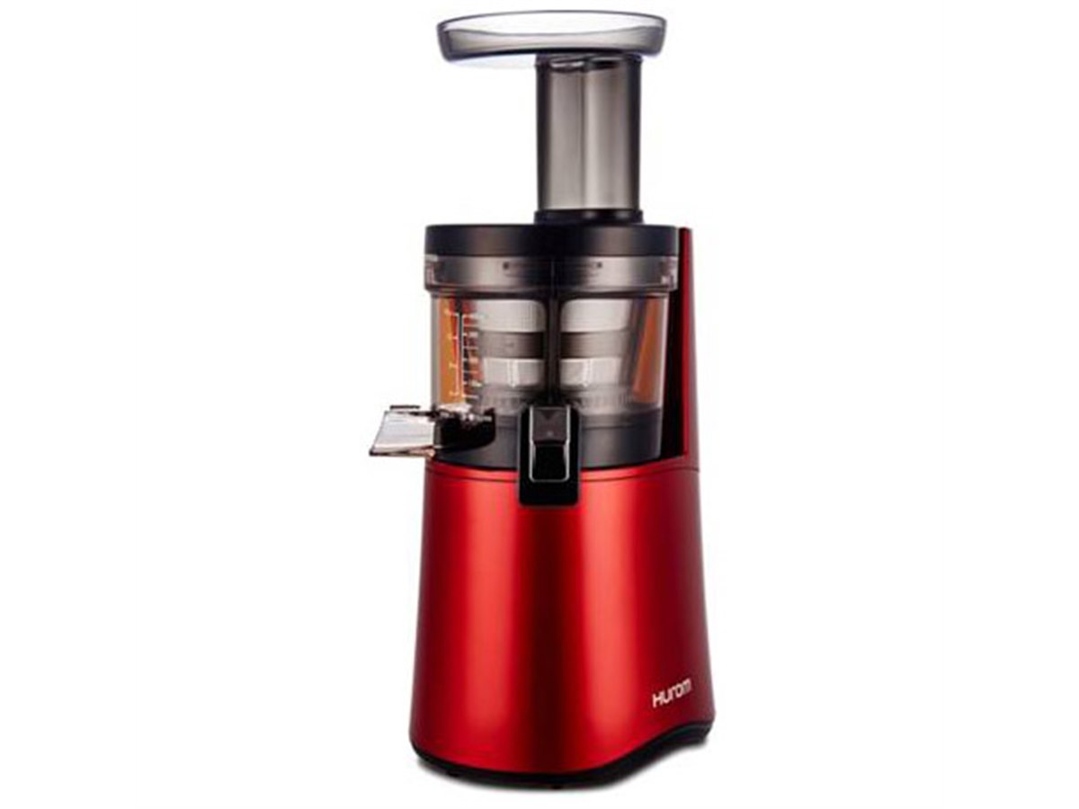 ヒューロム、ダブルスクリュー搭載で搾汁量が増えたスロージューサー