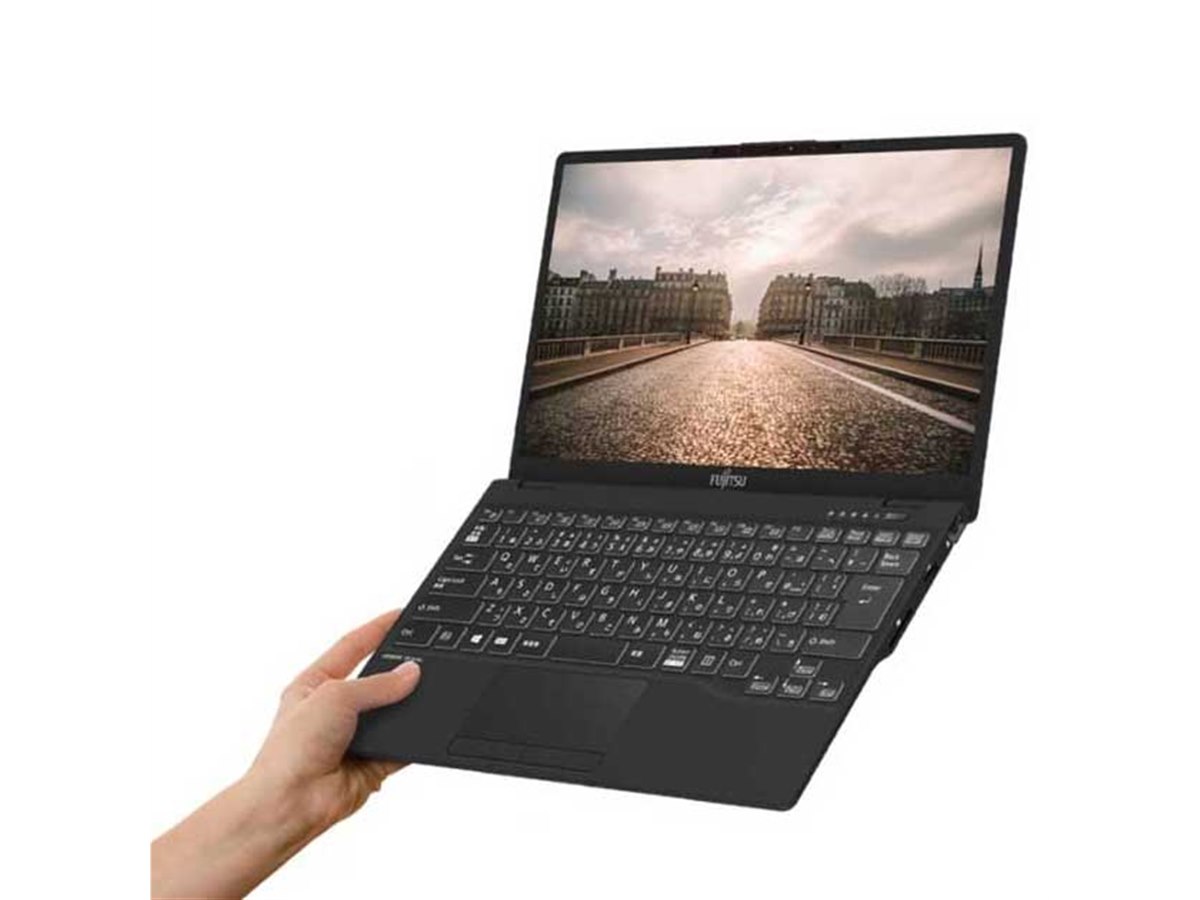 富士通、重さ約634gの“世界最軽量”13.3型モバイルノートPC「UH-X/E3
