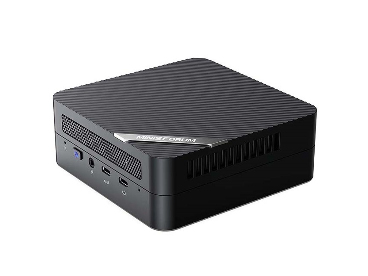 minisforum UM560 XT ジャンク品 minisforum UM560 XT ジャンク品