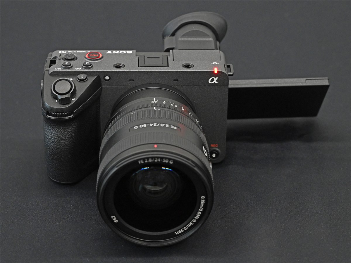 ソニー、チルト式ファインダー搭載の映像制作用カメラ「Cinema Line