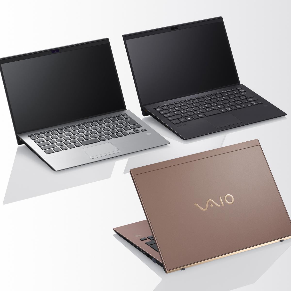 13型のボディサイズに14型液晶を搭載した大画面モバイル「VAIO SX14