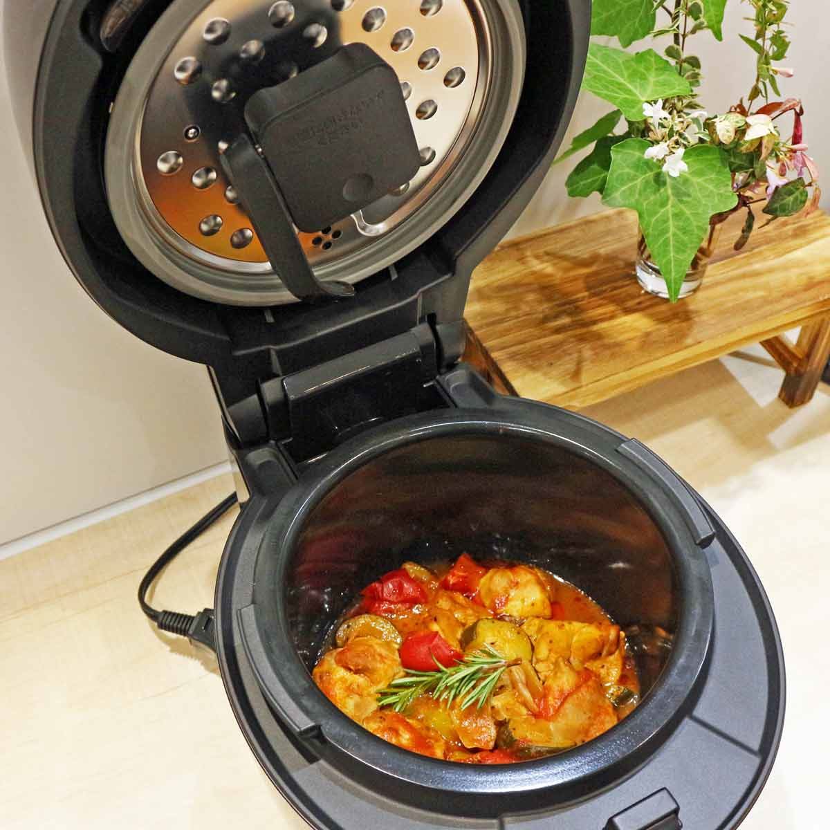 これならひとり暮らしでも使える！ 待望の小さな「ヘルシオ ホット