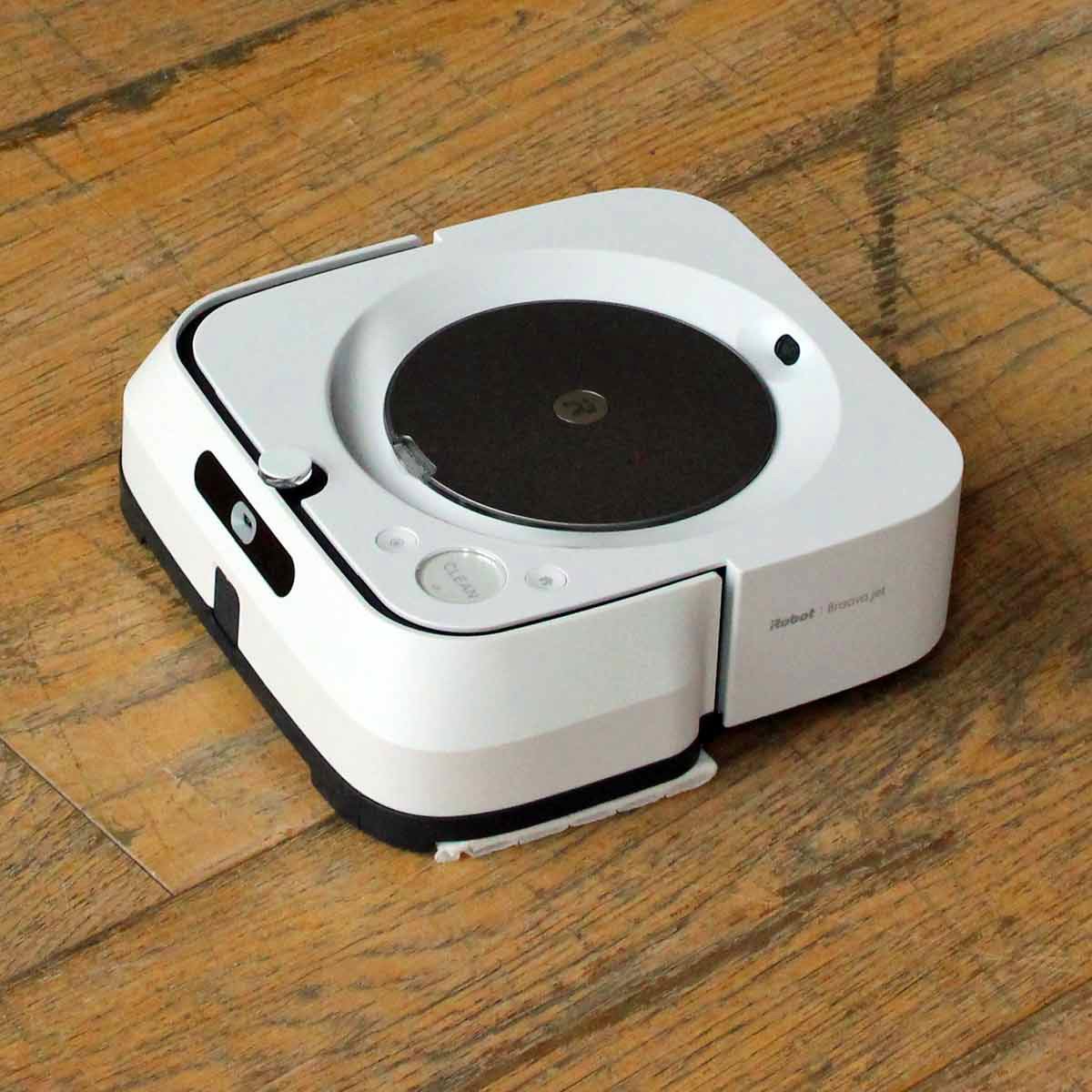 ついにルンバと連携プレイ！ 新型床拭きロボット「ブラーバ ジェットm6