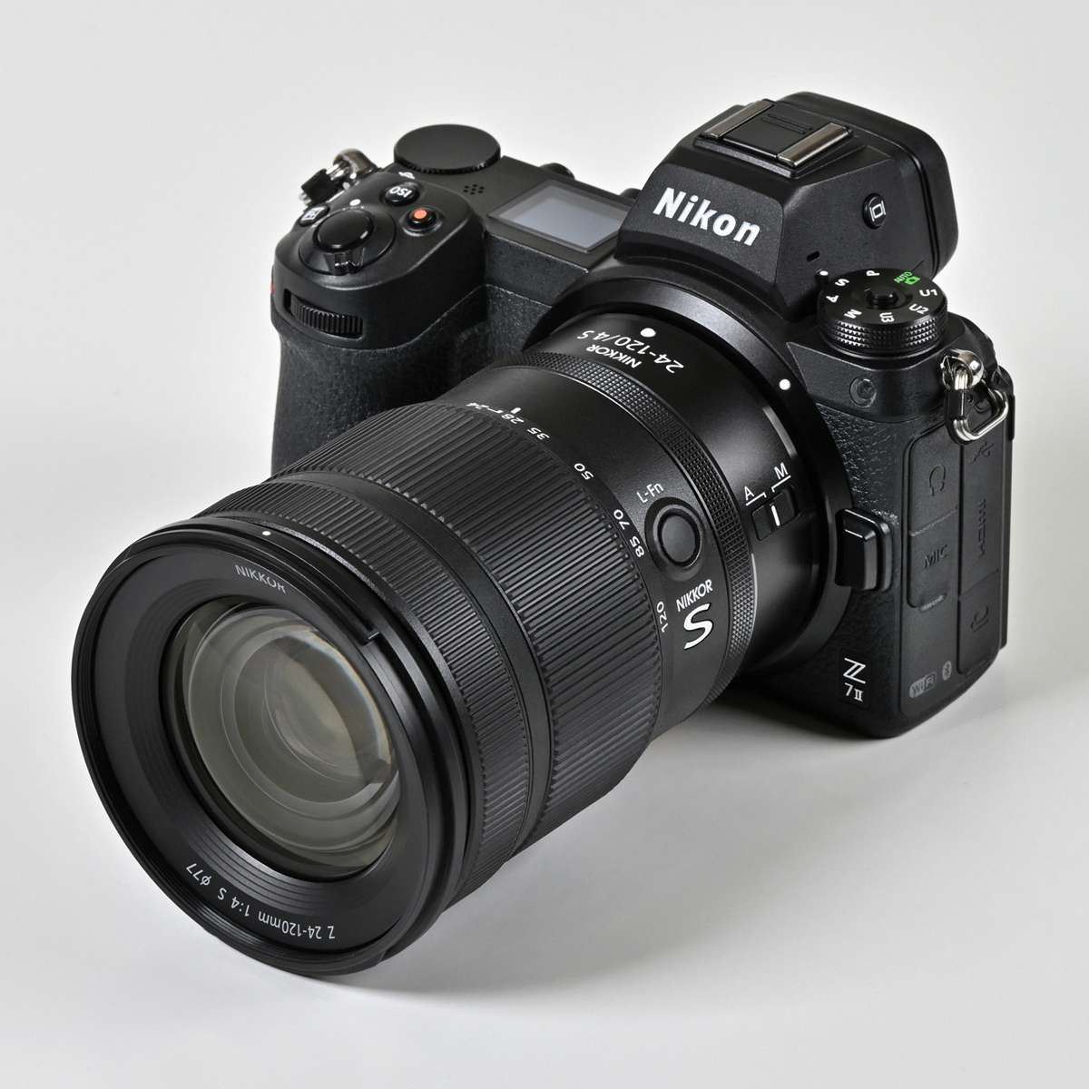 Nikon ニコン D4S ボディ＋レンズ24-120mmセット充電器付 Nikon ニコン