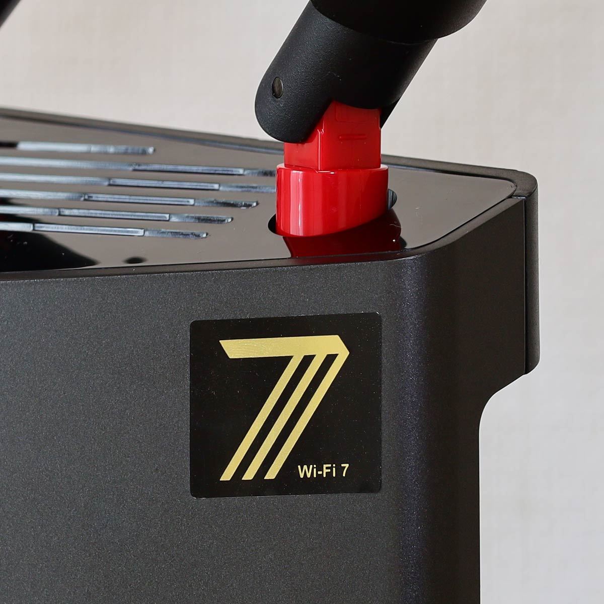 確かに速い！ バッファローのWi-Fi 7対応ルーター「WXR18000BE10P