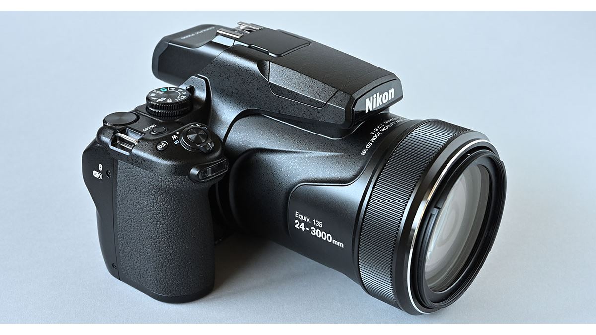 3000mm相当の超望遠撮影を実現！ ニコン「COOLPIX P1000」実写レビュー
