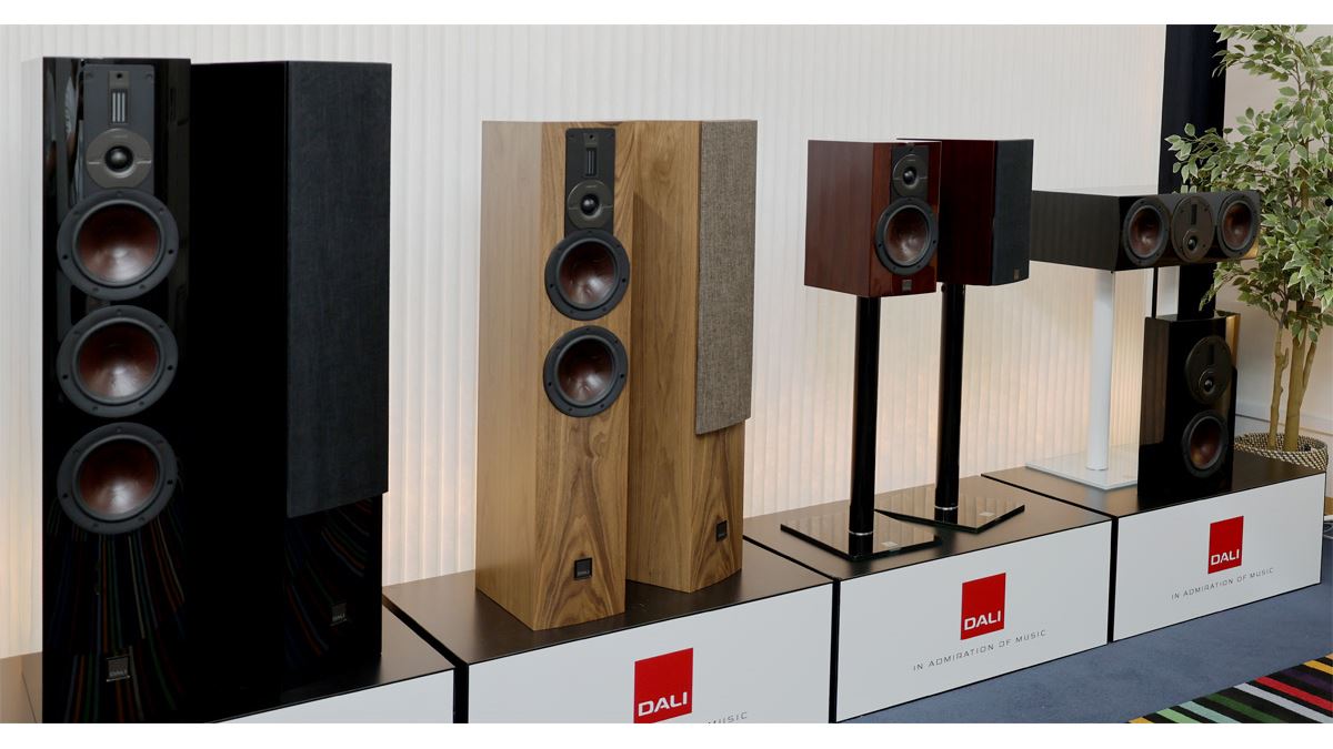 いいサラウンド”できそう！ DALIの「RUBIKORE」はホームシアターに