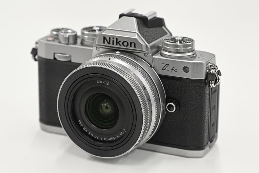 ニコン「Z fc」速攻レポート！ クラシカルデザインのミラーレスが