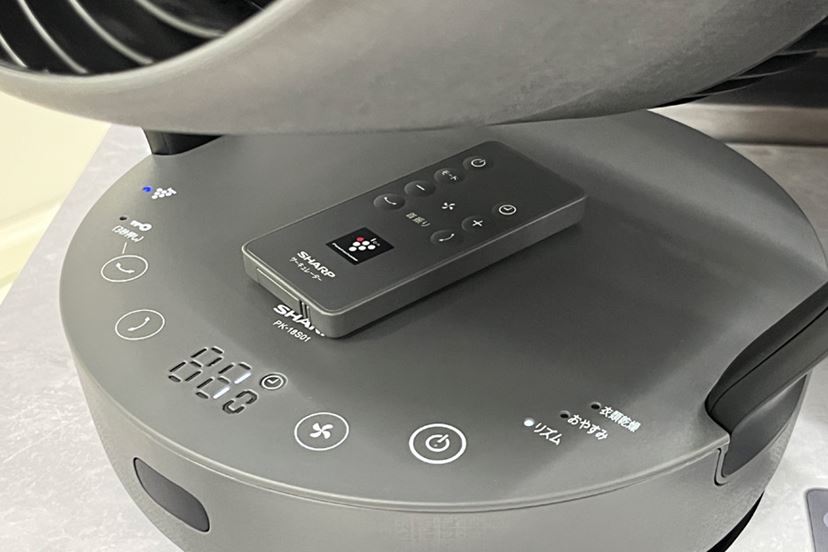 シャープ初のサーキュレーターは静かで大風量＆ファンやガードが洗えて