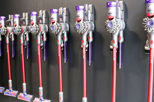 ダイソン Dyson V8 Slim Fluffy+ SV10KSLMCOM 価格比較 - 価格.com