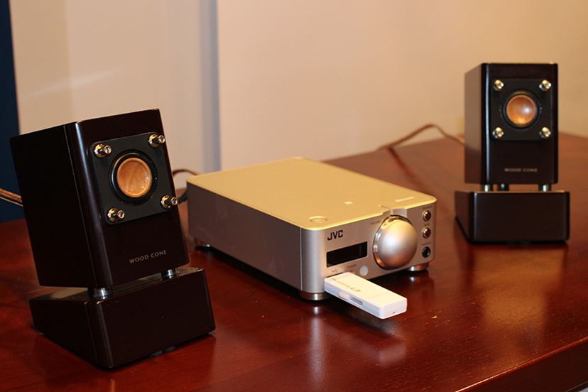JVC、デスクトップサイズの小型コンポ「EX-NW1」を12月中旬より発売