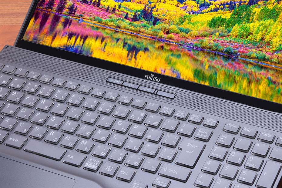 価格.com - [PR企画]満足度は価格以上！15.6型ノート「FMV LIFEBOOK