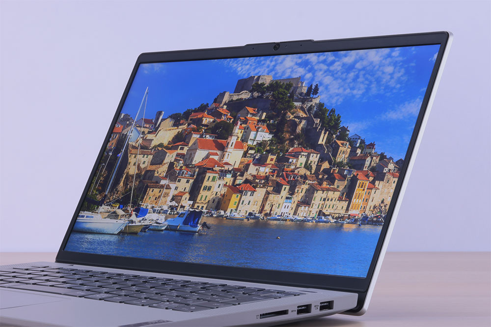 価格.com - [PR企画]高コスパ14型ノート レノボ「IdeaPad Slim 550