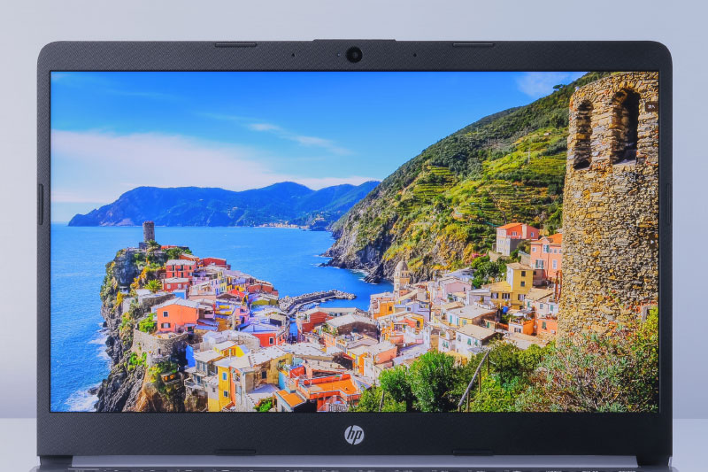 価格.com - [PR企画]ビジネスでもプライベートでもフル活用できる