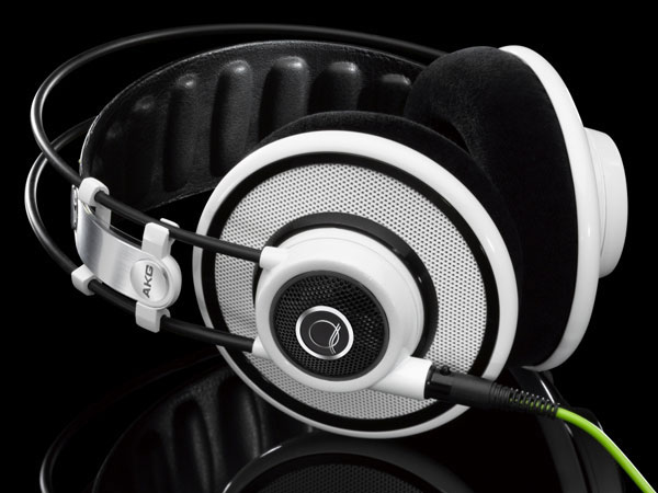 AKG Q701WHT [ホワイト] 価格比較 - 価格.com