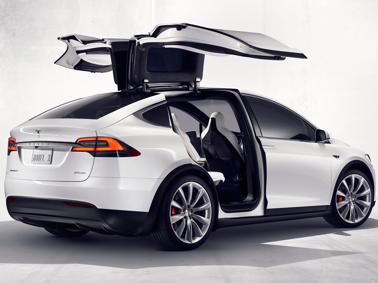 テスラ モデルXの価格・新型情報・グレード諸元 価格.com