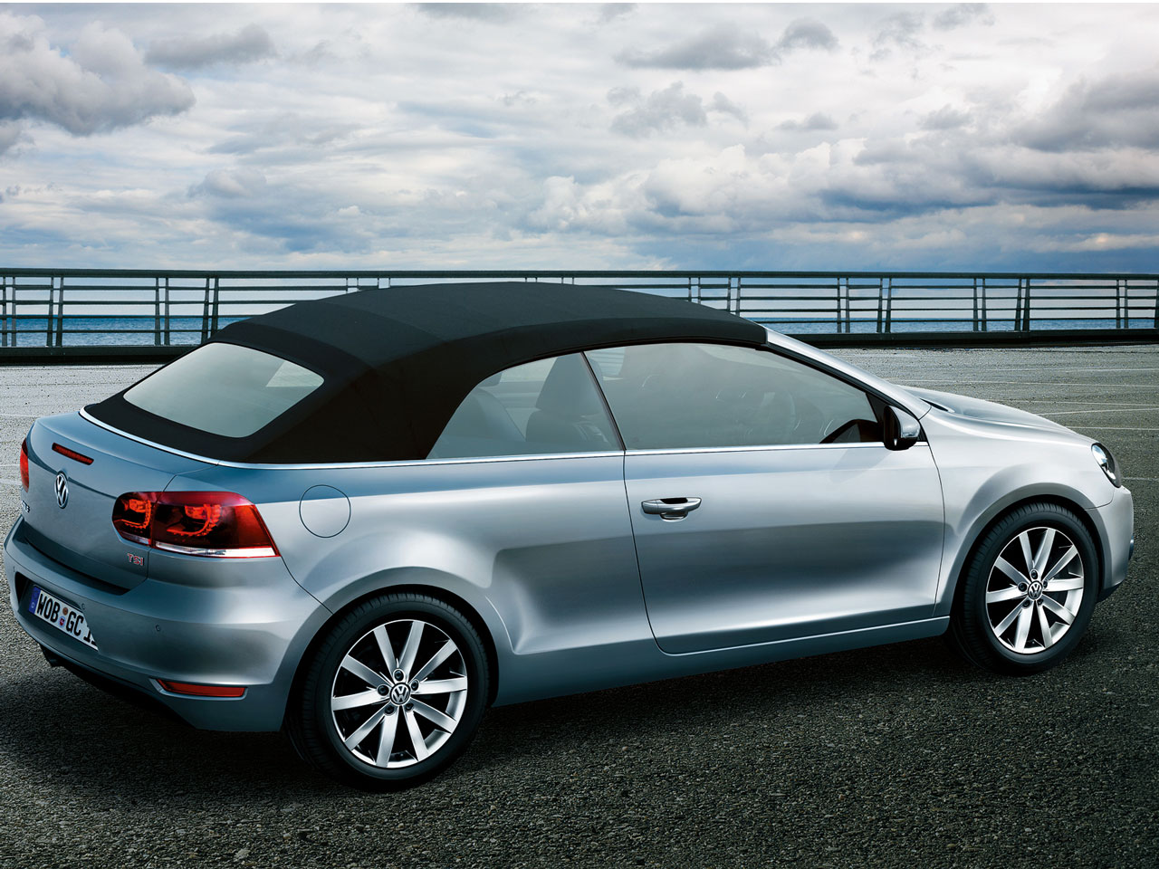 フォルクスワーゲン ゴルフカブリオレの価格・新型情報・グレード諸元