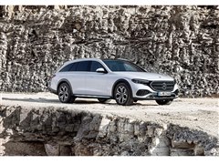 メルセデス・ベンツ Eクラス オールテレイン 2024年モデル E 220 d