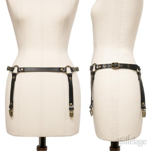 即納可能】フェイクレザーガーターベルト（アンティークゴールド金具