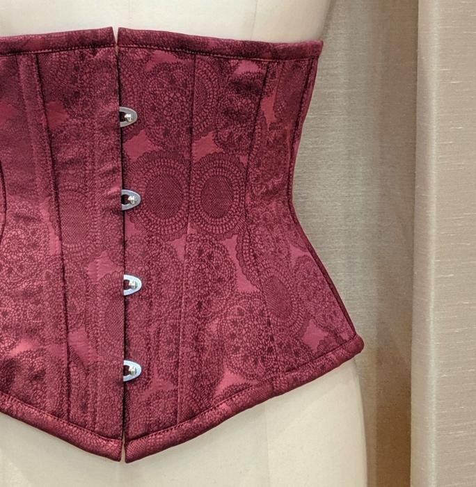 受注生産】レースプリントショートコルセット（ワイン） - 【公式