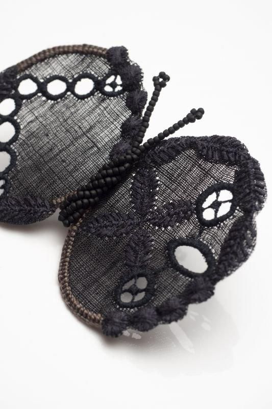 mina perhonen sound drop -choucho- ブローチ - ミナペルホネン正規