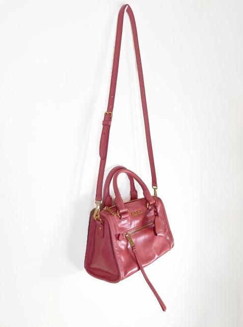 Miu Miu(ミュウミュウ)2WAYレザーショルダーバッグ FRAGOLA ピンク