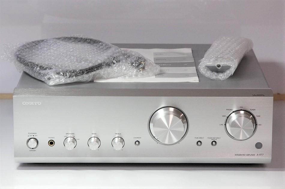 A-977(S)｜｜ONKYO プリメインアンプ 300W+300W(4Ω) シルバー｜中古品
