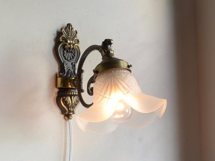 ヴィンテージ フリルガラス ウォールランプ｜アンティーク照明・ランプ