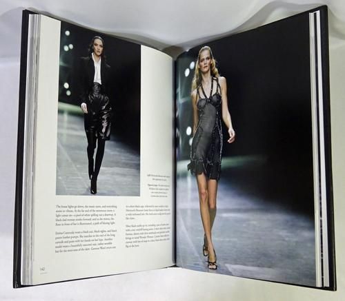 Alexander McQueen: Evolution アレキサンダー・マックイーン - 古本