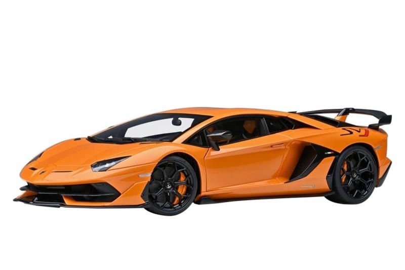 オートアート】 1/18 ランボルギーニ アヴェンタドール SVJ （パール