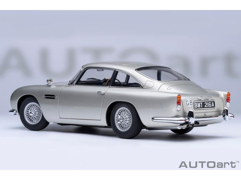 オートアート】 1/18 アストンマーチン DB5 「007／ゴールドフィンガー