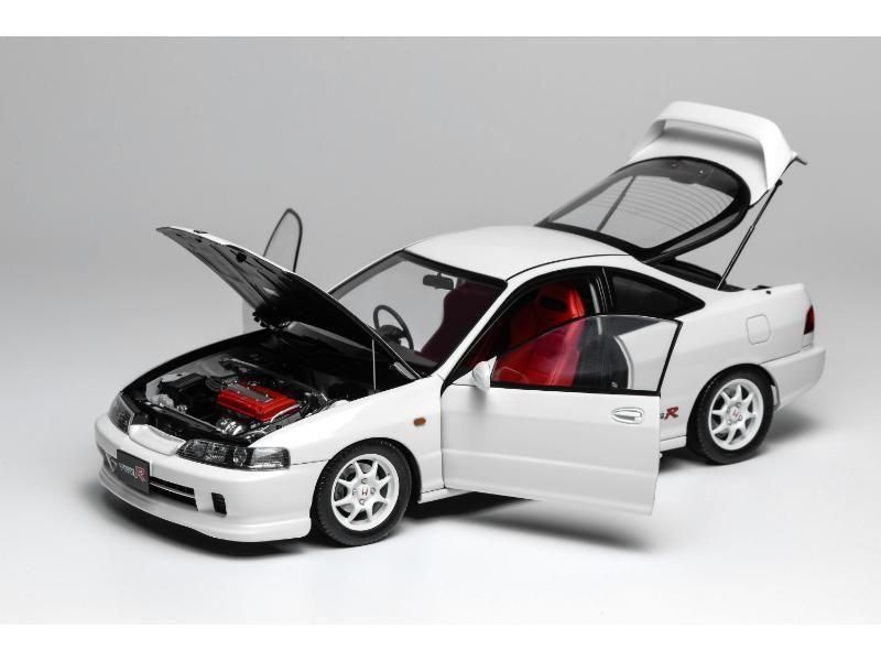 モーターヘリックス】 1/18 ホンダ インテグラ Type R（DC2）Early