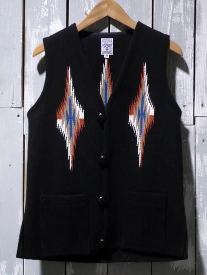 ORTEGA'S【オルテガ】 スクエア フロント ベスト(ブラック) - HARM'S