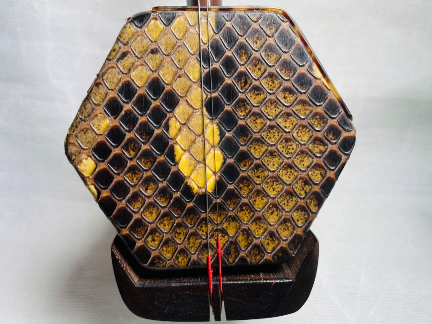 萬其興従事70周年記念 野生ニシキヘビ皮 明清老紅木二胡 二胡収蔵証