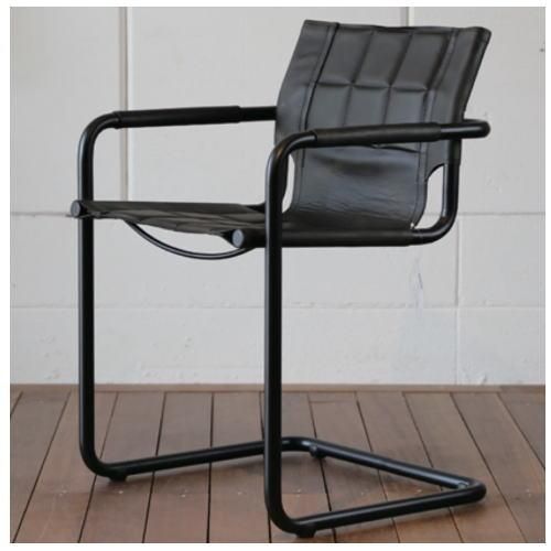 GIANNI CANTILEVER CHAIR / ジアンニ カンチレバーチェアー