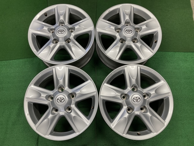 トヨタ ランクル ランドクルーザー 200系 純正 18インチ アルミ