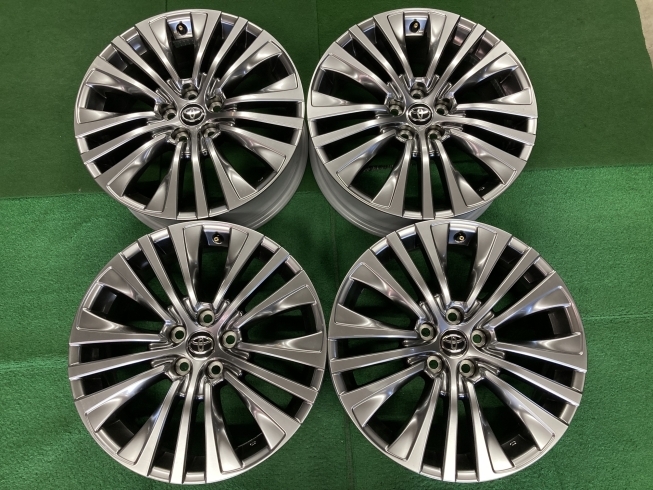 新車外し トヨタ ハリアー 80系 純正 19インチアルミホイール 買取しま