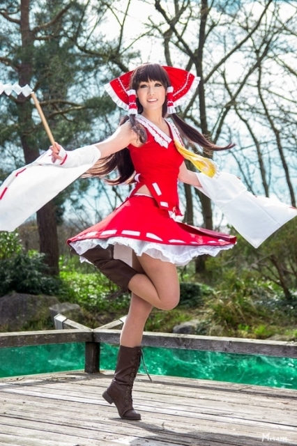 東方Project』博麗霊夢のハイクオリティなコスプレ特集 | アニメイト