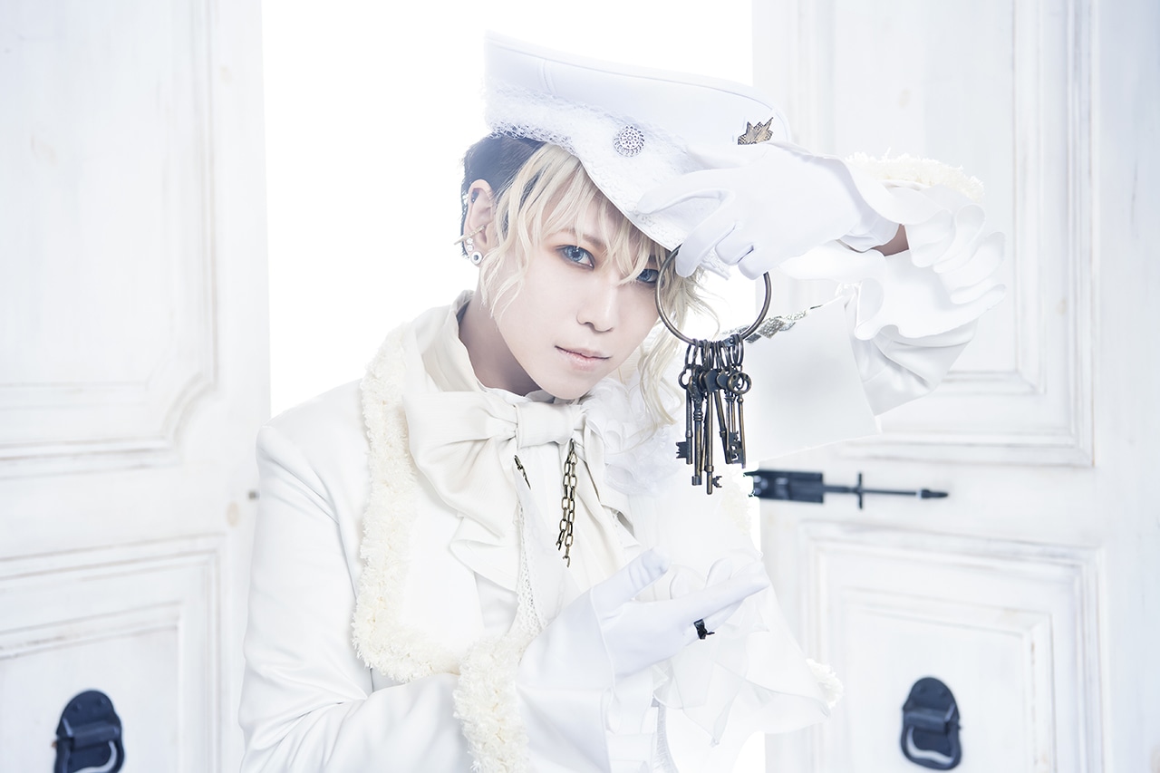 アーティストであり、ストーリーテラーであるVALSHEが紡ぐ『SAGAS』の