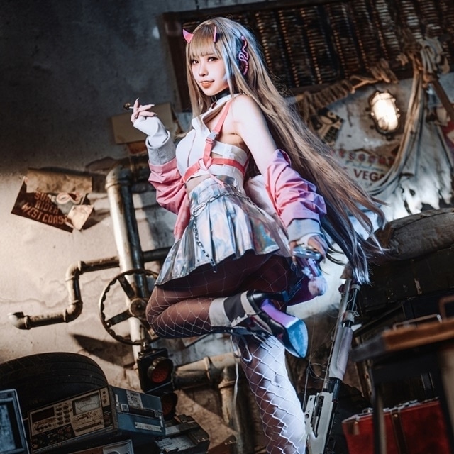 勝利の女神：NIKKE』1周年を記念してヘルムらのコスプレ写真をお届け