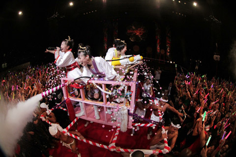 お前ら気合が足りない！」ももクロが男限定ライブ開催で咆哮