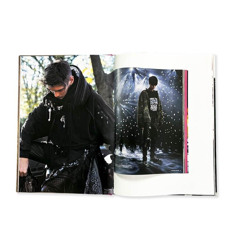 RAF SIMONS Designer Monographs curated by Terry Jonesラフ