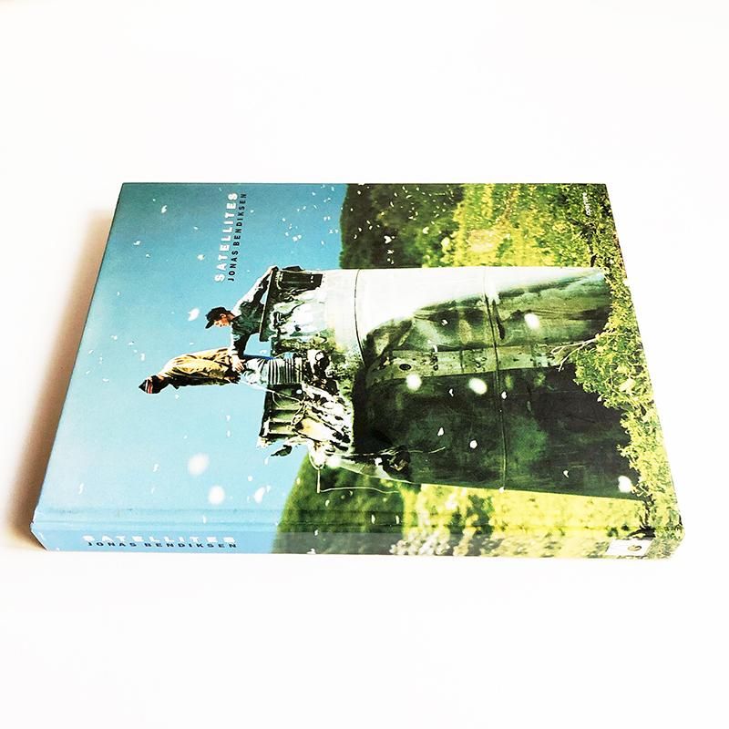 SATELLITES Jonas Bendiksen - 古本買取 2手舎/二手舎 nitesha 写真集