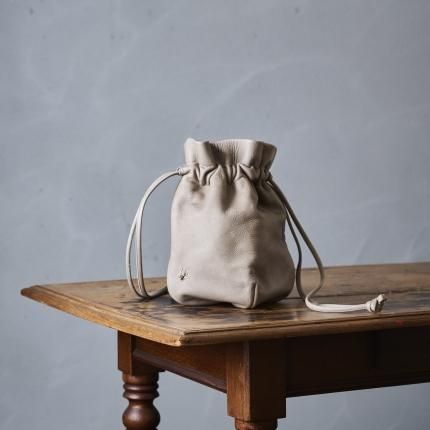 KUROSAWA ハチのマークの革製品 - poooL