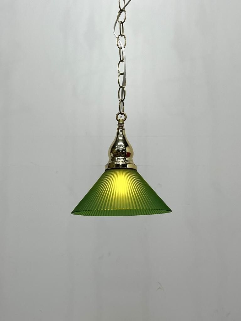 ランプシェード 緑色ストライプガラスディフューザー アンティーク