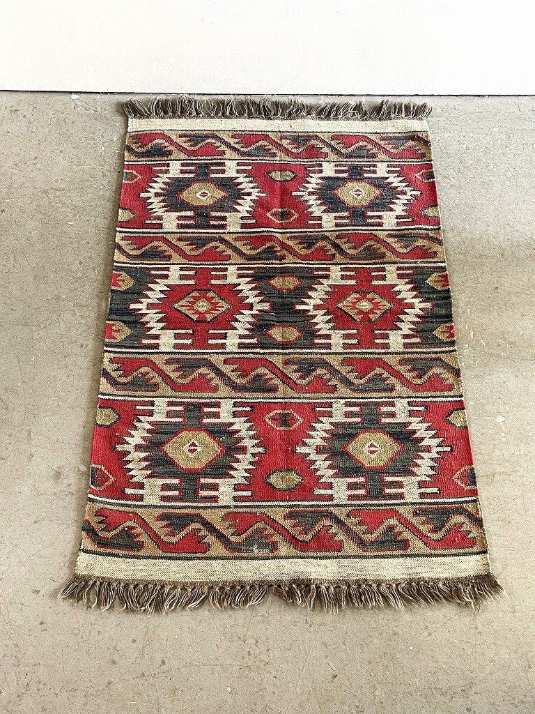 ヴィンテージ キリム ラグ(1700mm×1070mm) - アンティーク、ビンテージ