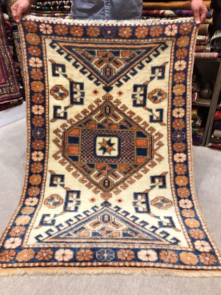 オールド絨毯/トルコ・チャナッカレ/約131×89cm - 手織り絨毯＆キリム