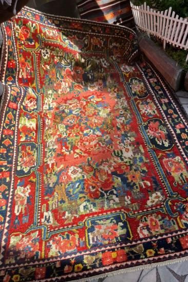 トライバルラグ（部族の絨毯） - 手織り絨毯＆キリム☆Heaven's Door