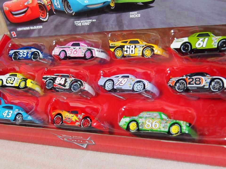 PISTONCUP COLLECTION 11台パック