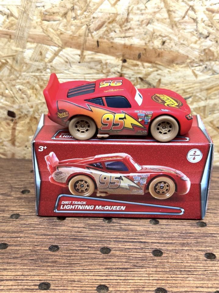 カーズ2017 ブラインドボックス（パズルタイプ）ダートトラック